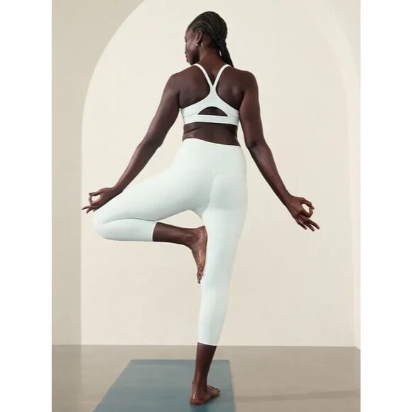 New Athleta M Ultra High Rise Elation 7/8 Leggings Halycon Blue Medium Regular - Picture 2 of 8